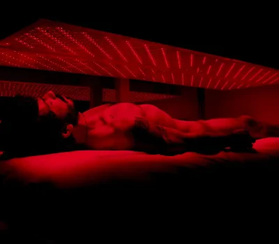 Full Body Red Light Therapy in Deeply Vital